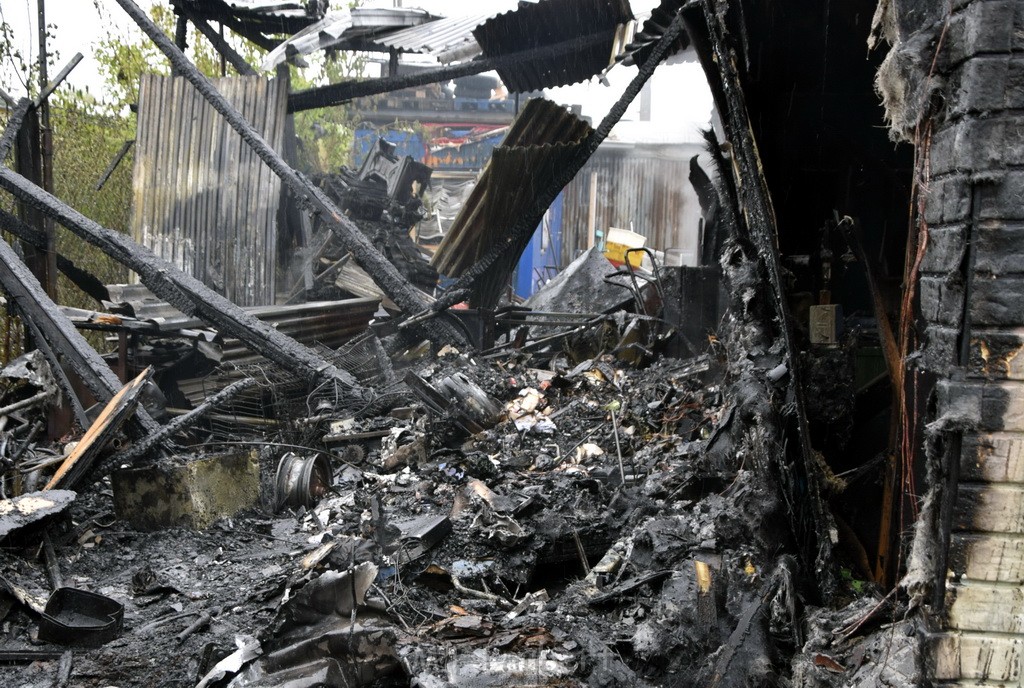 Feuer 4 Bergisch Gladbach Gronau Am Kuhlerbusch P315.JPG - Miklos Laubert